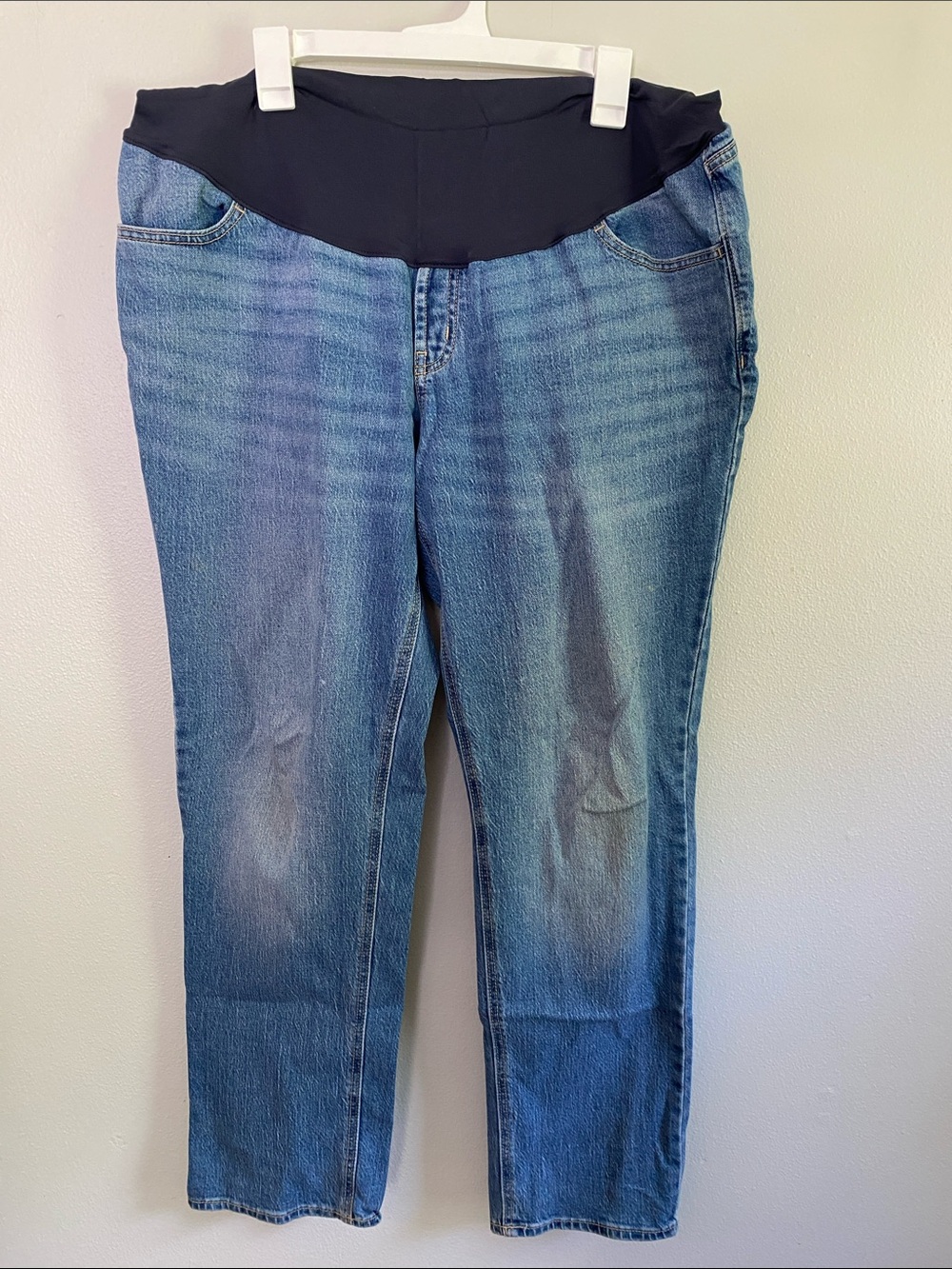 Old Navy Blue Boyfriend Maternity Jeans with Full Waistband- Size 16